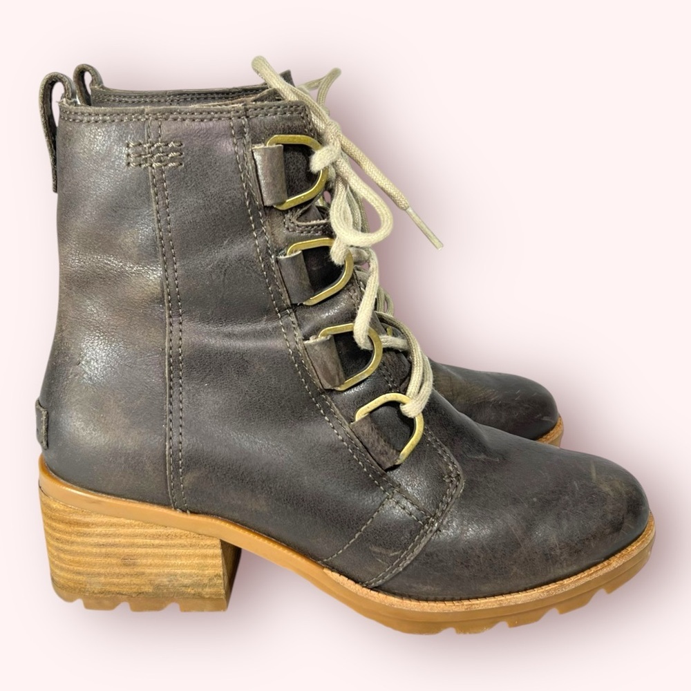 SOREL Cate Lace Up Boots Block Heel Brown Full Grain Leather Waterproof Size 7.5